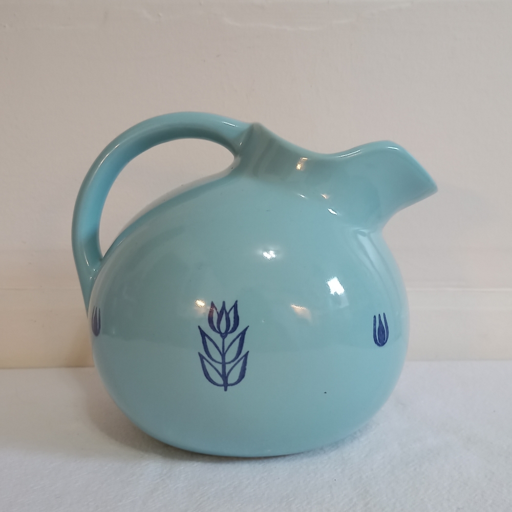*SOLD* Vintage Cronin Cameron Clay Blue Tulip Ball Pitcher